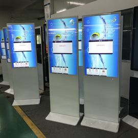 43 πάτωμα ίντσας που στέκεται τον ψηφιακό συστημάτων σηματοδότησης έξοχο λεπτό LCD περίπτερων λευκό διαφημιστικό φορέα χρώματος